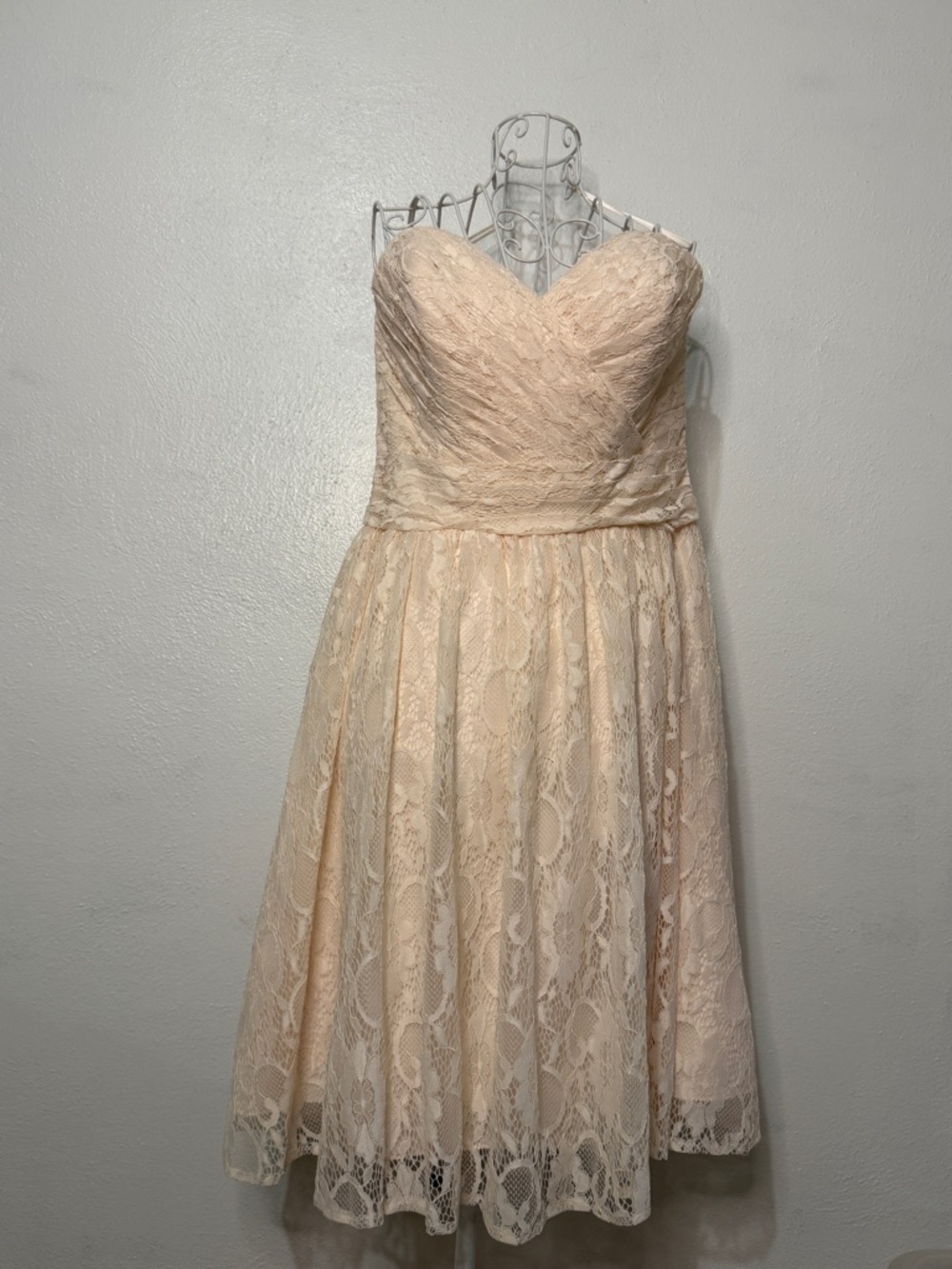 Allure Bridals Strapless Lace A-Line Baby Pink Dress. Sz 16. NWT.